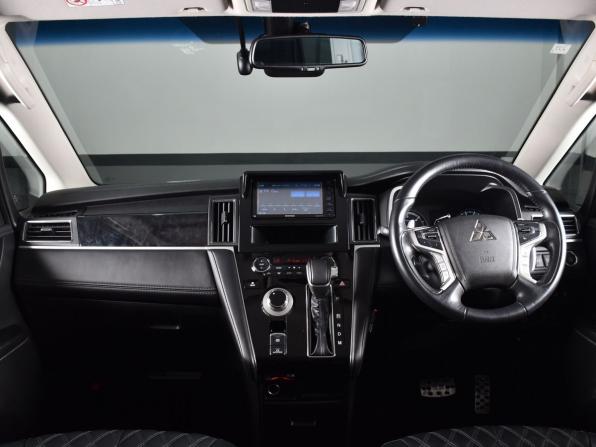 Mitsubishi Delica D:5 I Рестайлинг с пробегом 2020 года, цена 3 349 995 рублей, 122293 км, минивэн, Автокод Объявления