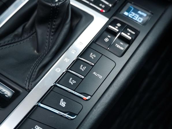 Porsche Macan I с пробегом 2014 года, цена 3 099 000 рублей, 115144 км, внедорожник, Автокод Объявления