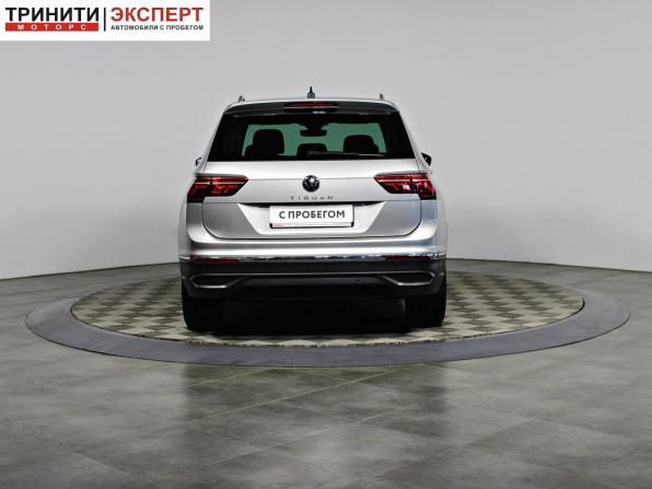 Volkswagen Tiguan II Рестайлинг с пробегом 2021 года, цена 3 057 000 рублей, 36810 км, внедорожник, Автокод Объявления