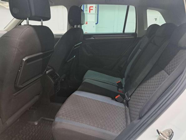 Volkswagen Tiguan II с пробегом 2020 года, цена 1 820 000 рублей, 203982 км, внедорожник, Автокод Объявления