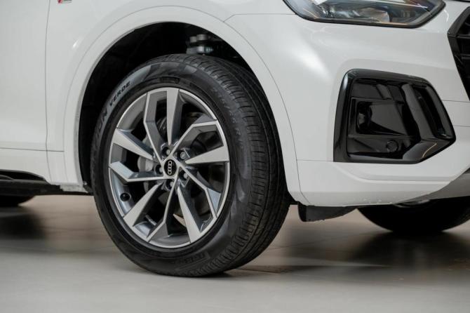 Новый Audi Q5 II (FY) Рестайлинг 2025 года, цена 6 199 800 рублей, внедорожник, Автокод Объявления