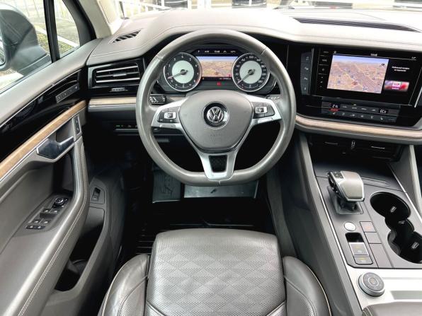 Volkswagen Touareg III с пробегом 2018 года, цена 3 969 000 рублей, 159383 км, внедорожник, Автокод Объявления