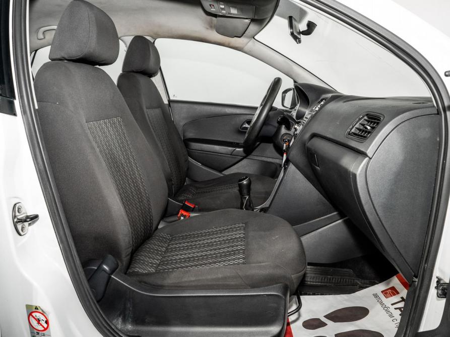 Volkswagen Polo V Рестайлинг Иркутск  - изображение 5