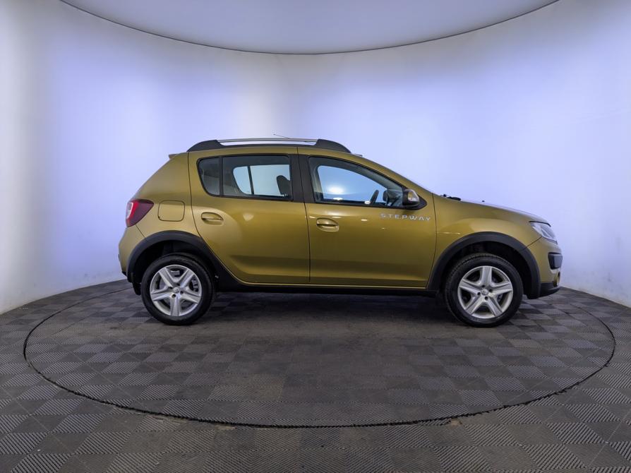 Renault Sandero II Москва  - изображение 4