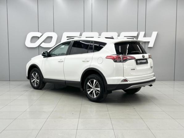 Toyota RAV4 IV (XA40) Рестайлинг с пробегом 2017 года, цена 2 350 000 рублей, 133792 км, внедорожник, Автокод Объявления