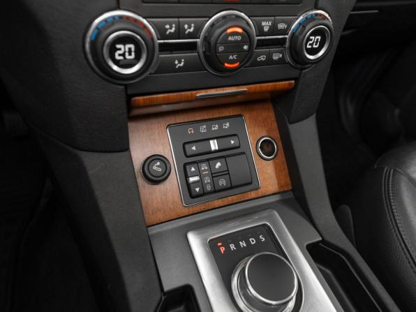 Land Rover Discovery IV Рестайлинг с пробегом 2015 года, цена 3 150 000 рублей, 176000 км, внедорожник, Автокод Объявления