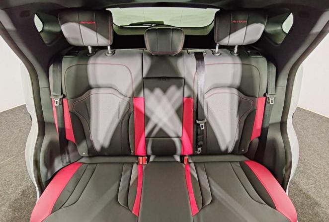 JETOUR DASHING I с пробегом 2026 года, цена 2 200 000 рублей, 3716 км, внедорожник, Автокод Объявления