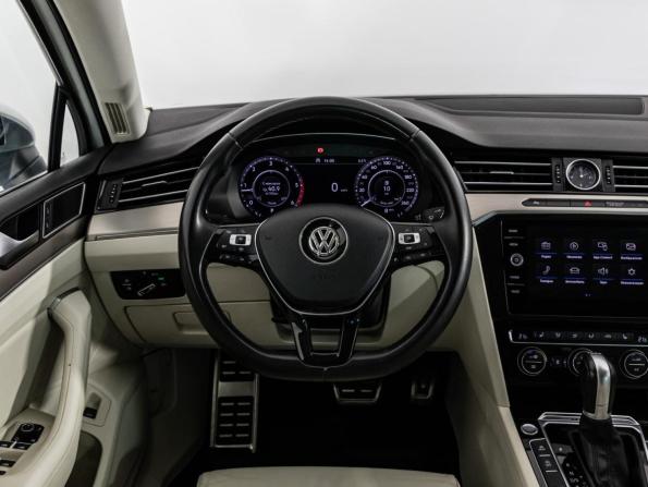 Volkswagen Passat B8 с пробегом 2019 года, цена 2 499 000 рублей, 205663 км, универсал, Автокод Объявления