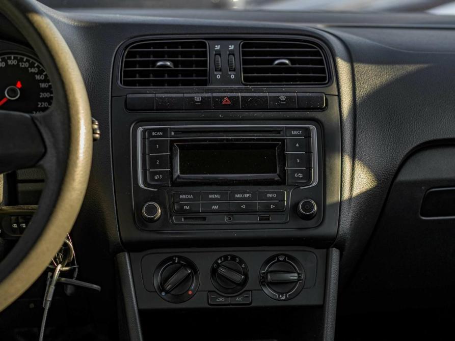 Volkswagen Polo V Рестайлинг Санкт-Петербург  - изображение 7