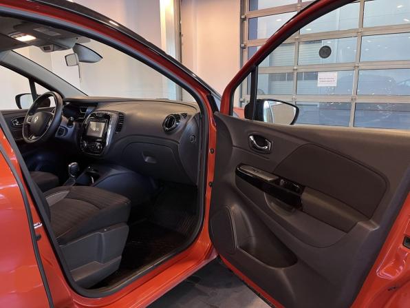 Renault Kaptur I с пробегом 2017 года, цена 1 590 000 рублей, 133987 км, внедорожник, Автокод Объявления