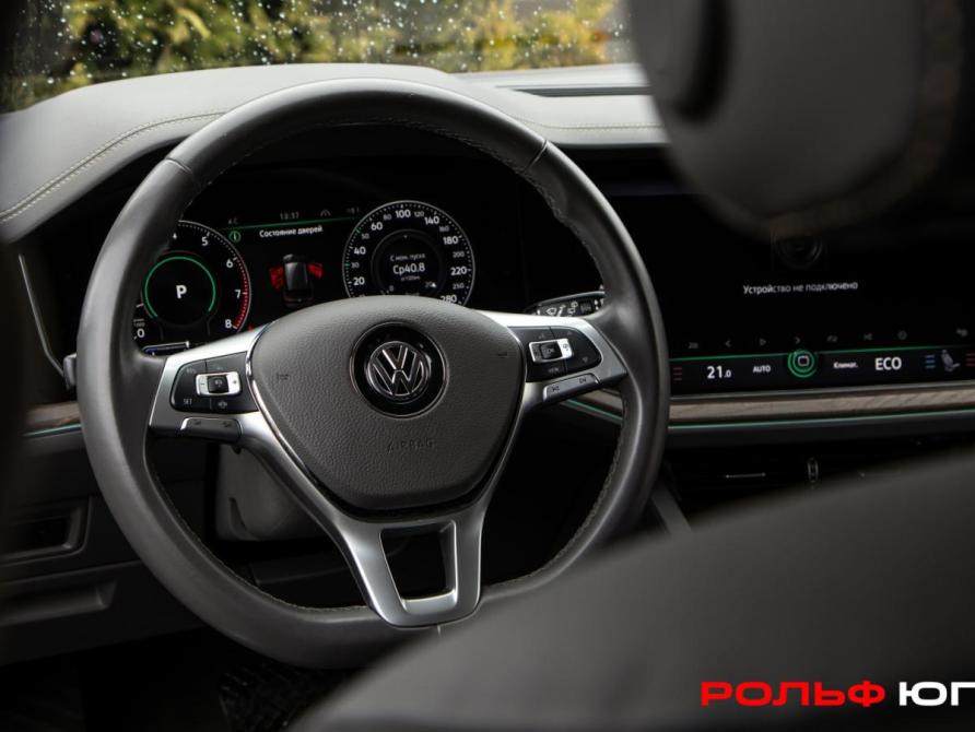 Volkswagen Touareg III Москва  - изображение 11