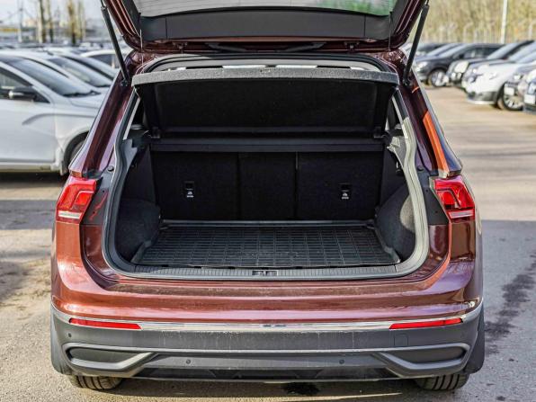 Volkswagen Tiguan II Рестайлинг с пробегом 2021 года, цена 2 405 000 рублей, 143292 км, внедорожник, Автокод Объявления