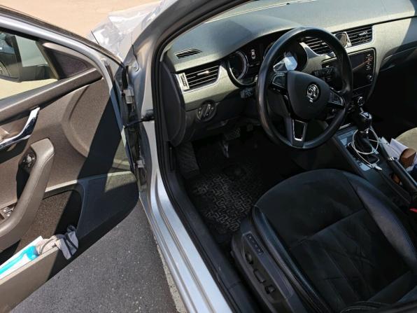 Skoda Octavia III (A7) Рестайлинг с пробегом 2017 года, цена 1 450 000 рублей, 255989 км, лифтбек, Автокод Объявления