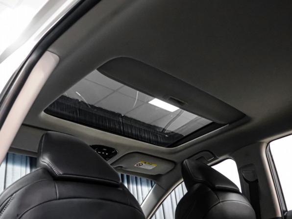 Toyota Venza II с пробегом 2023 года, цена 4 349 000 рублей, 34220 км, внедорожник, Автокод Объявления