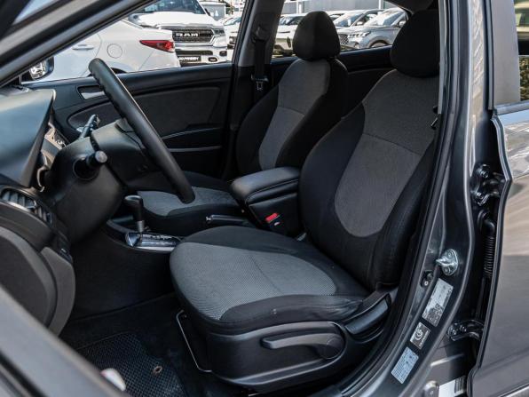 Hyundai Solaris I с пробегом 2011 года, цена 720 000 рублей, 205181 км, седан, Автокод Объявления
