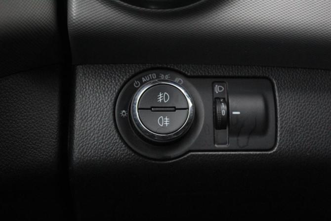 Chevrolet Aveo II с пробегом 2015 года, цена 810 000 рублей, 110976 км, хэтчбек, Автокод Объявления