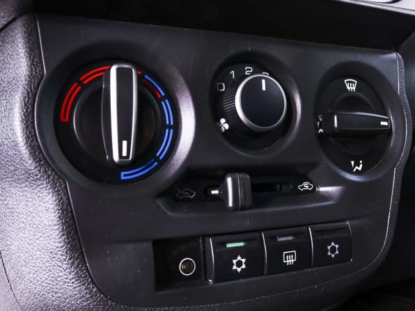 Lada (ВАЗ) Granta I Рестайлинг с пробегом 2018 года, цена 599 000 рублей, 167660 км, седан, Автокод Объявления