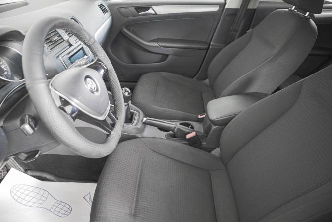 Volkswagen Jetta VI Рестайлинг с пробегом 2015 года, цена 1 149 000 рублей, 208000 км, седан, Автокод Объявления