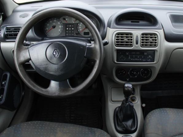 Renault Symbol I Рестайлинг с пробегом 2004 года, цена 129 000 рублей, 262911 км, седан, Автокод Объявления