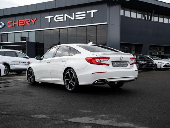 Honda Accord X с пробегом 2018 года, цена 1 875 000 рублей, 118835 км, седан, Автокод Объявления