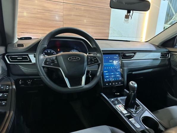 JAC J7 I с пробегом 2022 года, цена 1 149 999 рублей, 83875 км, лифтбек, Автокод Объявления