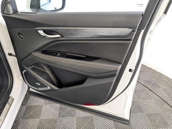 Geely Tugella I Рестайлинг с пробегом 2023 года, цена 3 300 000 рублей, 15388 км, внедорожник, Автокод Объявления