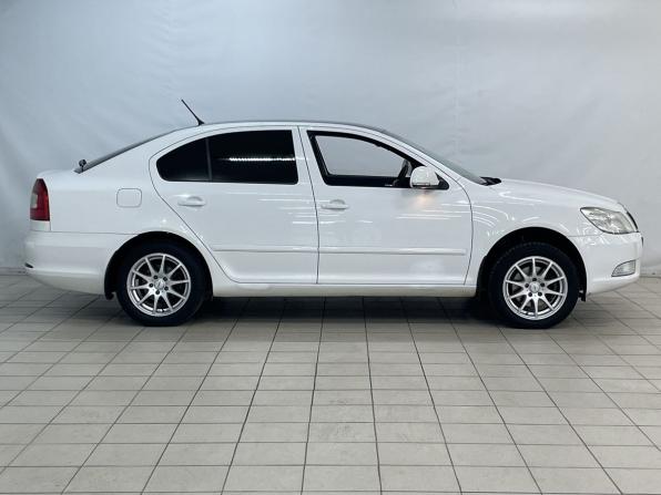 Skoda Octavia II (A5) Рестайлинг с пробегом 2012 года, цена 895 000 рублей, 137246 км, лифтбек, Автокод Объявления