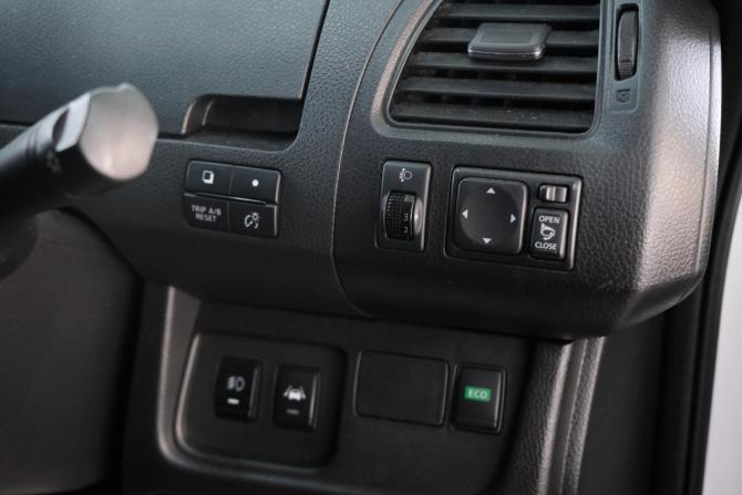 Nissan Serena IV (C26) с пробегом 2016 года, цена 1 549 000 рублей, 215000 км, минивэн, Автокод Объявления