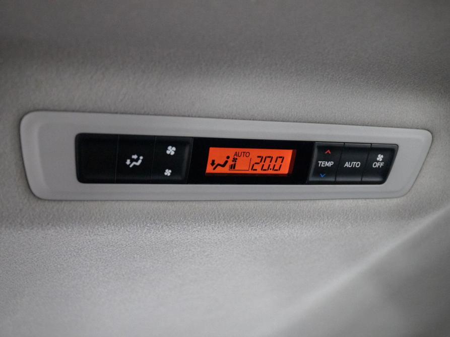 Toyota Voxy III (R80) Иркутск  - изображение 19
