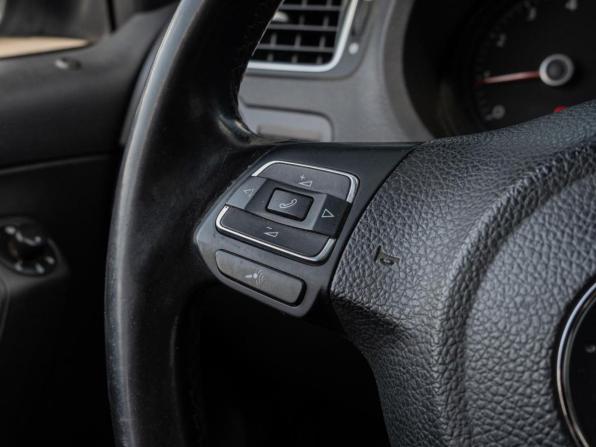 Volkswagen Polo V с пробегом 2012 года, цена 735 000 рублей, 220867 км, седан, Автокод Объявления