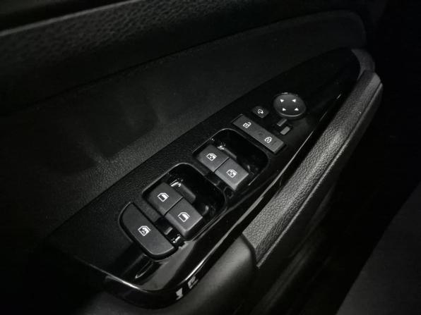 Kia Sportage V с пробегом 2023 года, цена 3 195 000 рублей, 63652 км, внедорожник, Автокод Объявления