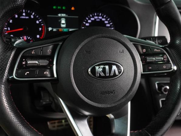 Kia Optima IV Рестайлинг с пробегом 2018 года, цена 1 799 000 рублей, 242053 км, седан, Автокод Объявления