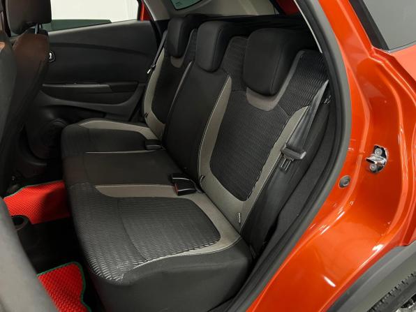 Renault Kaptur I с пробегом 2016 года, цена 1 340 000 рублей, 101768 км, внедорожник, Автокод Объявления