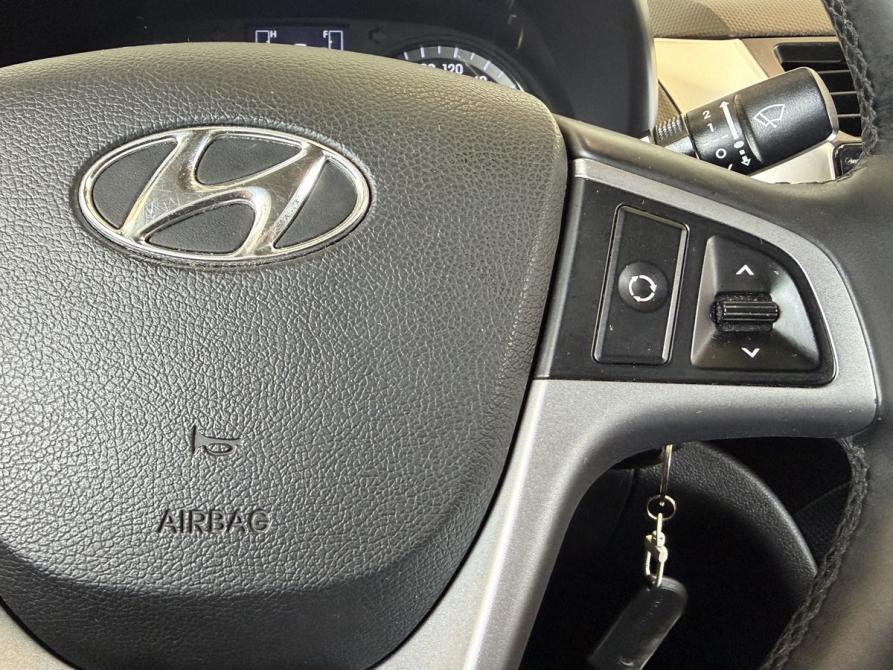 Hyundai Solaris I Рестайлинг Псков  - изображение 15