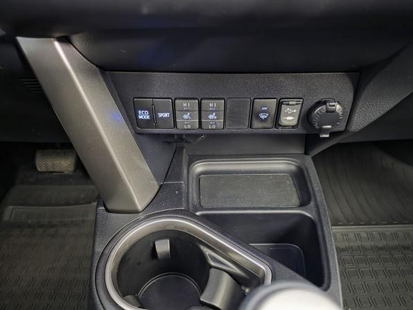Toyota RAV4 IV (XA40) Рестайлинг с пробегом 2015 года, цена 1 797 000 рублей, 69712 км, внедорожник, Автокод Объявления