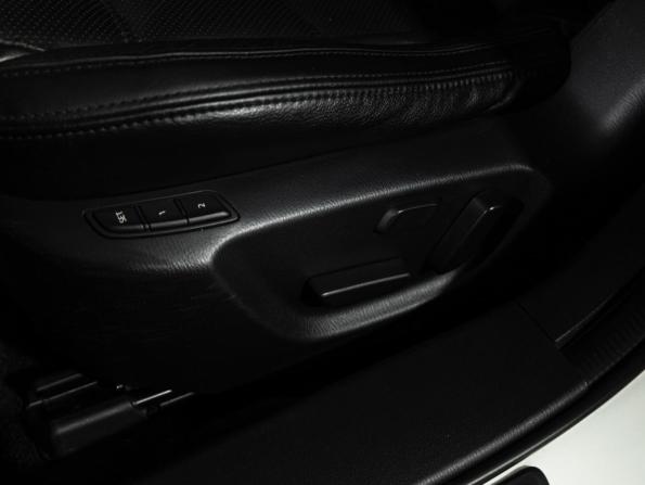 Mazda 6 III (GJ) Рестайлинг с пробегом 2015 года, цена 1 469 700 рублей, 198297 км, седан, Автокод Объявления