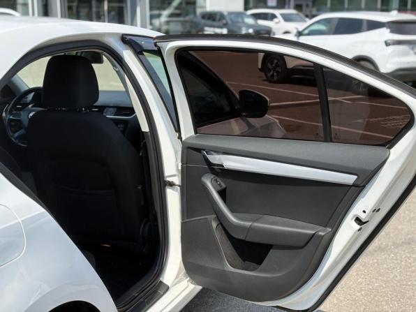 Skoda Octavia III (A7) с пробегом 2014 года, цена 725 000 рублей, 329404 км, лифтбек, Автокод Объявления