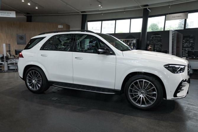 Новый Mercedes-Benz GLE II (V167) Рестайлинг 2026 года, цена 15 215 000 рублей, внедорожник, Автокод Объявления
