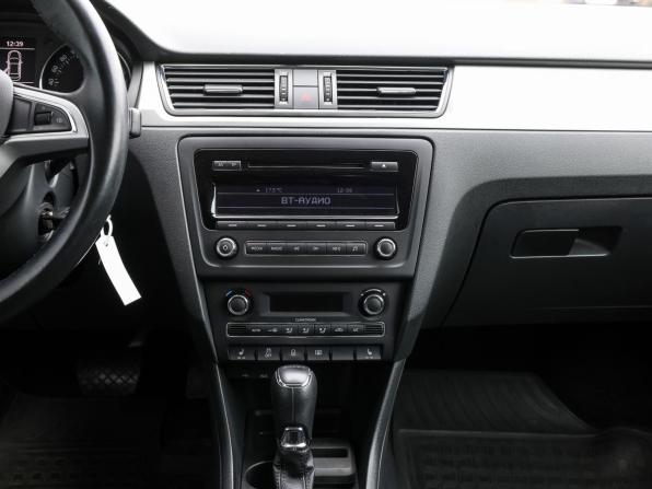 Skoda Rapid I с пробегом 2015 года, цена 1 149 000 рублей, 78701 км, лифтбек, Автокод Объявления