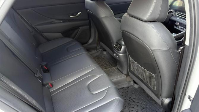 Hyundai Elantra VII (CN7) Рестайлинг с пробегом 2024 года, цена 2 395 000 рублей, 5149 км, седан, Автокод Объявления