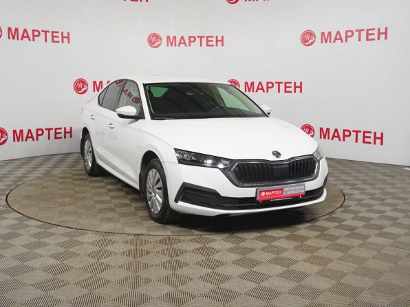 Skoda Octavia IV (A8) с пробегом 2022 года, цена 2 198 000 рублей, 90400 км, лифтбек, Автокод Объявления