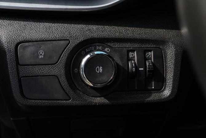 Chevrolet Orlando II с пробегом 2021 года, цена 2 250 000 рублей, 68362 км, компактвэн, Автокод Объявления