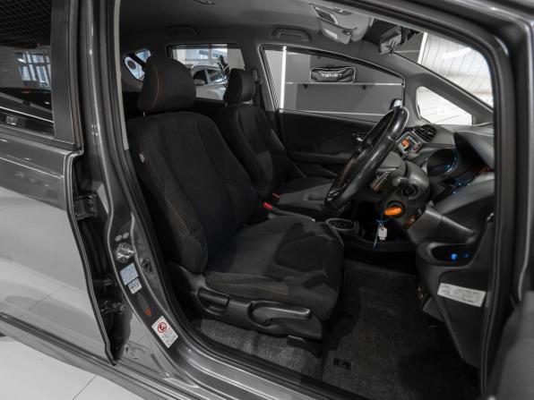 Honda Fit II с пробегом 2013 года, цена 940 000 рублей, 95392 км, хэтчбек, Автокод Объявления