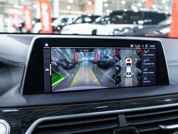 BMW 7 серии VI (G11/G12) Рестайлинг с пробегом 2021 года, цена 5 899 700 рублей, 112000 км, седан, Автокод Объявления