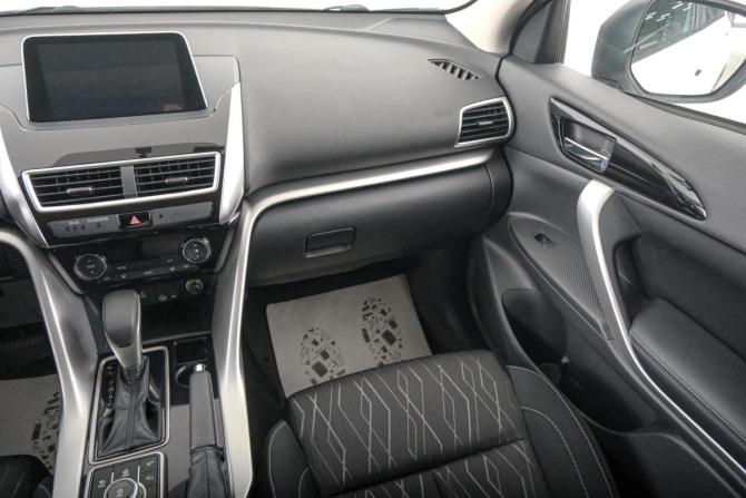 Mitsubishi Eclipse Cross I с пробегом 2019 года, цена 2 399 000 рублей, 50285 км, внедорожник, Автокод Объявления