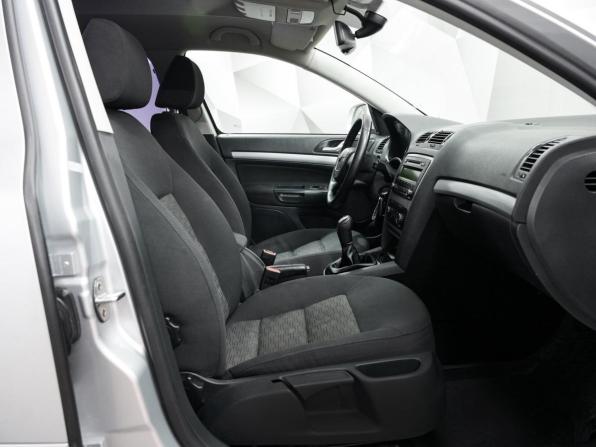 Skoda Octavia II (A5) Рестайлинг с пробегом 2012 года, цена 898 000 рублей, 155000 км, лифтбек, Автокод Объявления