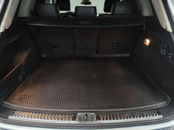 Volkswagen Touareg II Рестайлинг с пробегом 2015 года, цена 2 533 000 рублей, 308921 км, внедорожник, Автокод Объявления