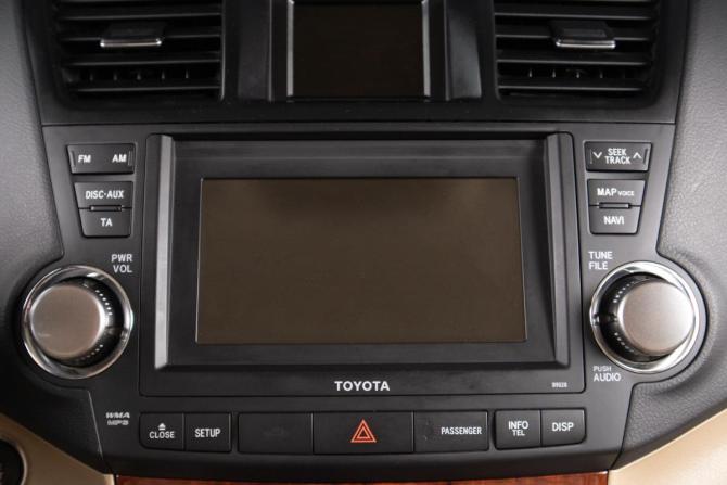 Toyota Highlander II (XU40) Рестайлинг с пробегом 2013 года, цена 2 749 000 рублей, 176761 км, внедорожник, Автокод Объявления