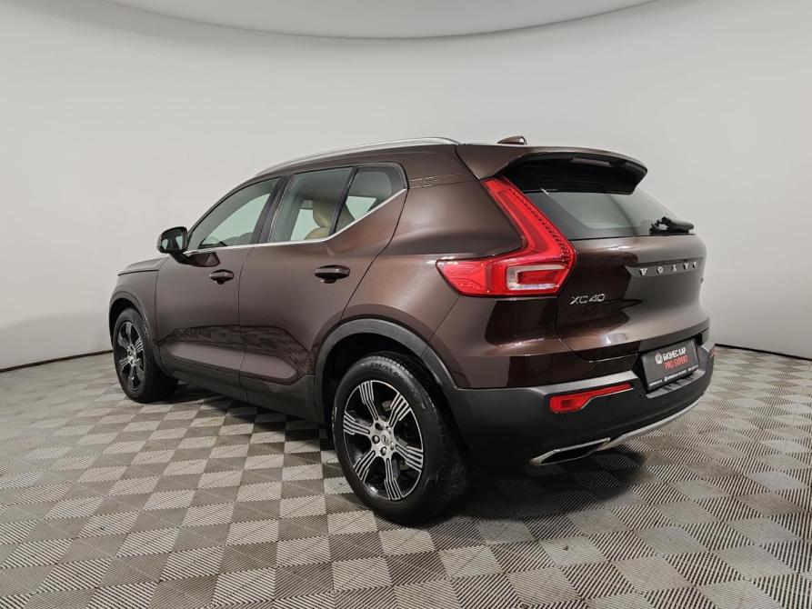 Volvo XC40 I Москва  - изображение 7