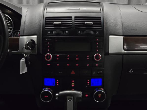 Volkswagen Touareg I Рестайлинг с пробегом 2008 года, цена 1 099 000 рублей, 239000 км, внедорожник, Автокод Объявления